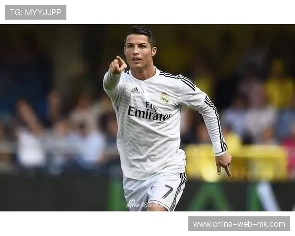 克雷莫纳增援抵达：卢佩托460万欧元加盟，久里奇提供锋线高度